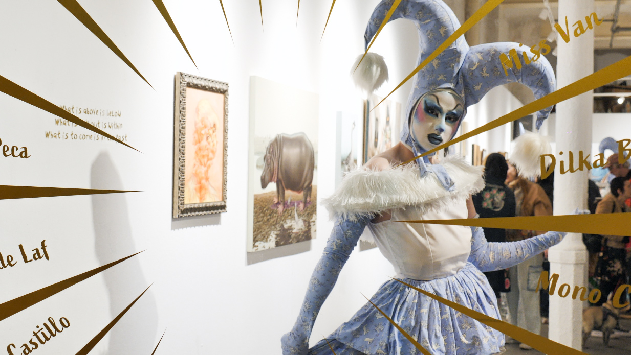 Curiosities Side Show, Fousion Gallery – Window outside